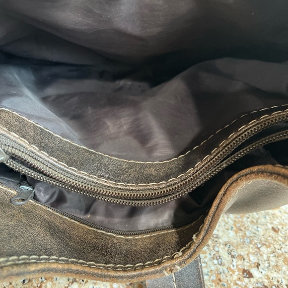 Kenneth Cole "distressed style leather" Boho Purse Y2K - Picture 4 of 9